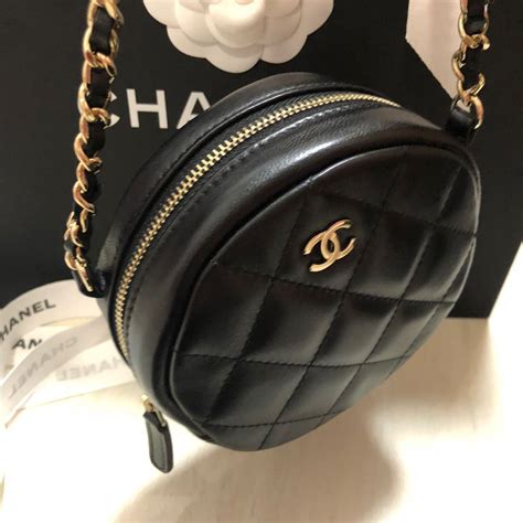 round chanel clutch with chain|chanel clutch with chain review.